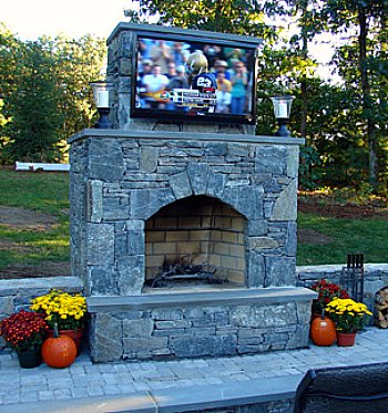 An Outdoor TV Keeps the Fun in the Backyard - Not in the House