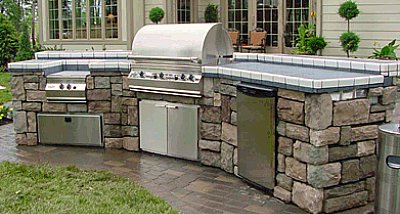 Outdoor Kitchen Stone with Tile